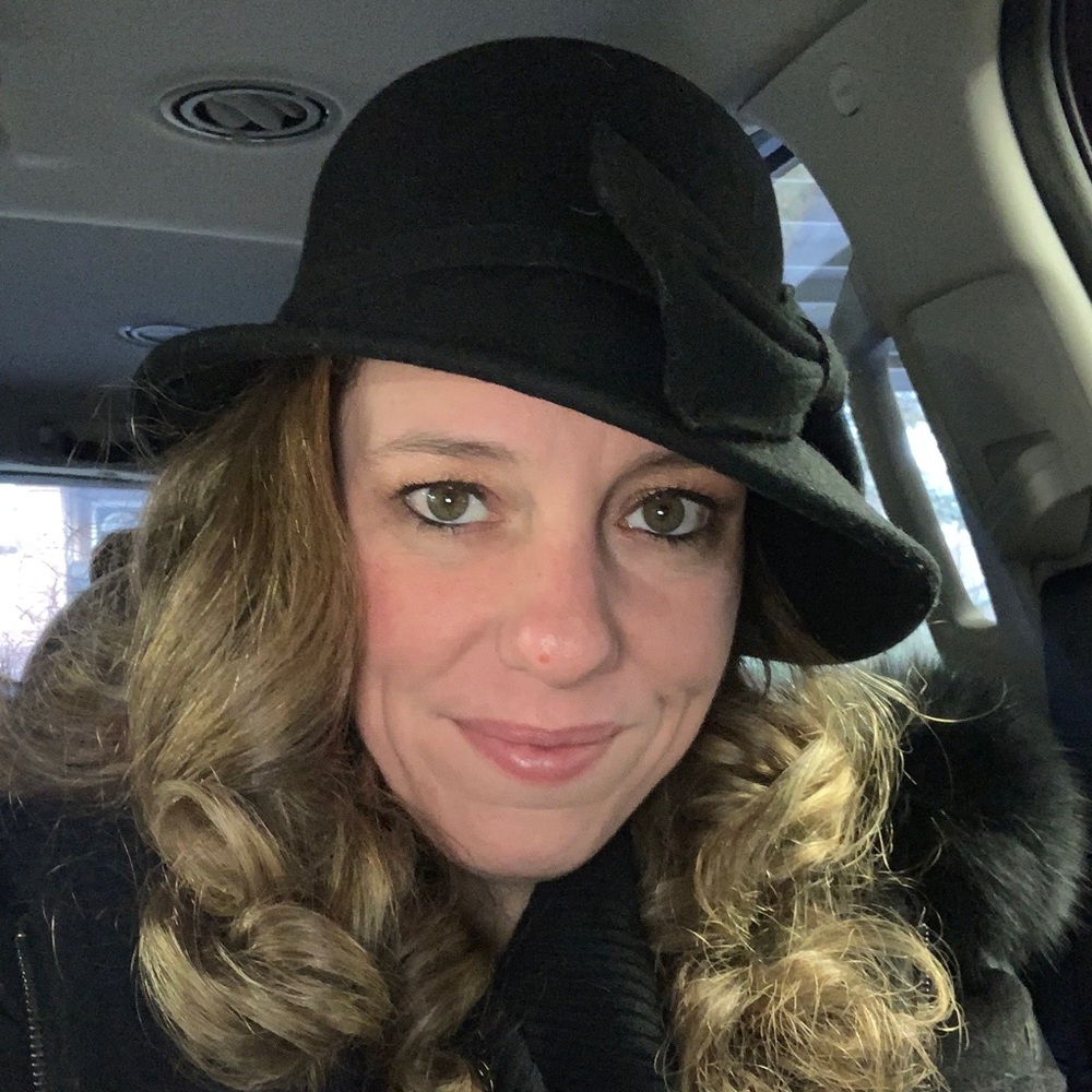 Meet your Posher, Kelly